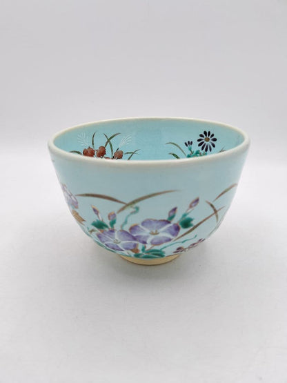 Four Seasons Floral Tea Bowl by Nakamura Ryōji — Ash Glaze, Overglaze Enamel, Kyoto Tradition