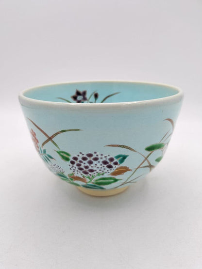 Four Seasons Floral Tea Bowl by Nakamura Ryōji — Ash Glaze, Overglaze Enamel, Kyoto Tradition