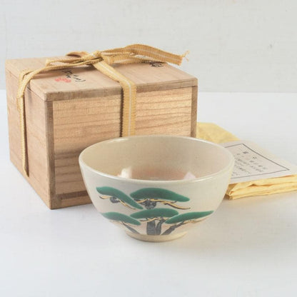 Miura Chikken — Kenzan-utsushi Pine Motif Chawan, Tomobako | Kyoto Tea Bowl