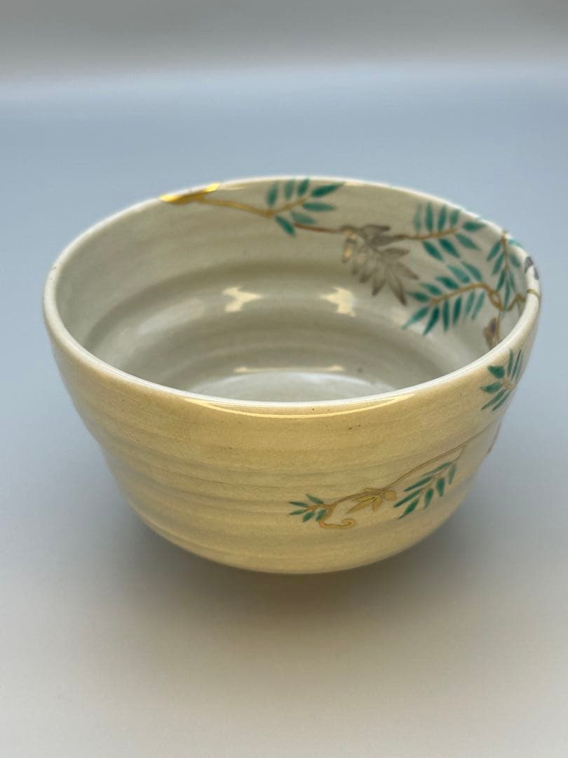 Iroe Wisteria Matcha Bowl by Tanaka Juho — Kyoto Overglaze Enamel Chawan with Tomobako