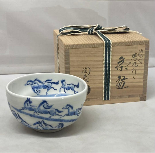 Blue White Galloping Horses Tea Bowl by Terao Tosho - Kyo-yaki Sometsuke Chawan
