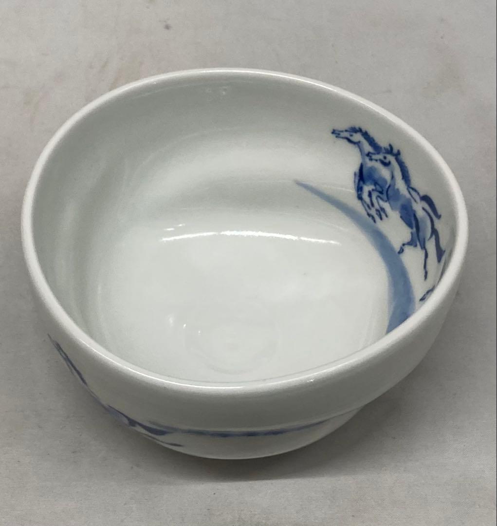 Blue White Galloping Horses Tea Bowl by Terao Tosho - Kyo-yaki Sometsuke Chawan