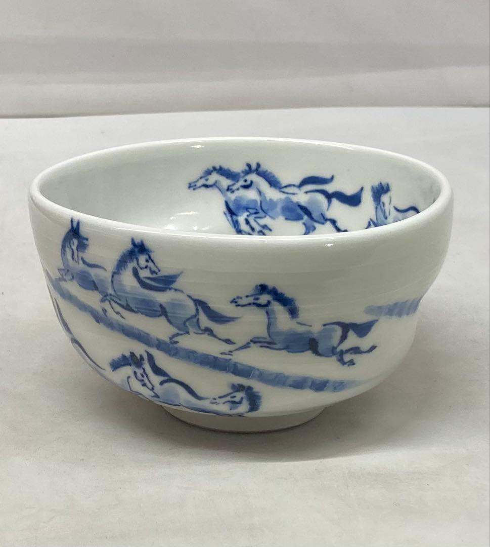 Blue White Galloping Horses Tea Bowl by Terao Tosho - Kyo-yaki Sometsuke Chawan