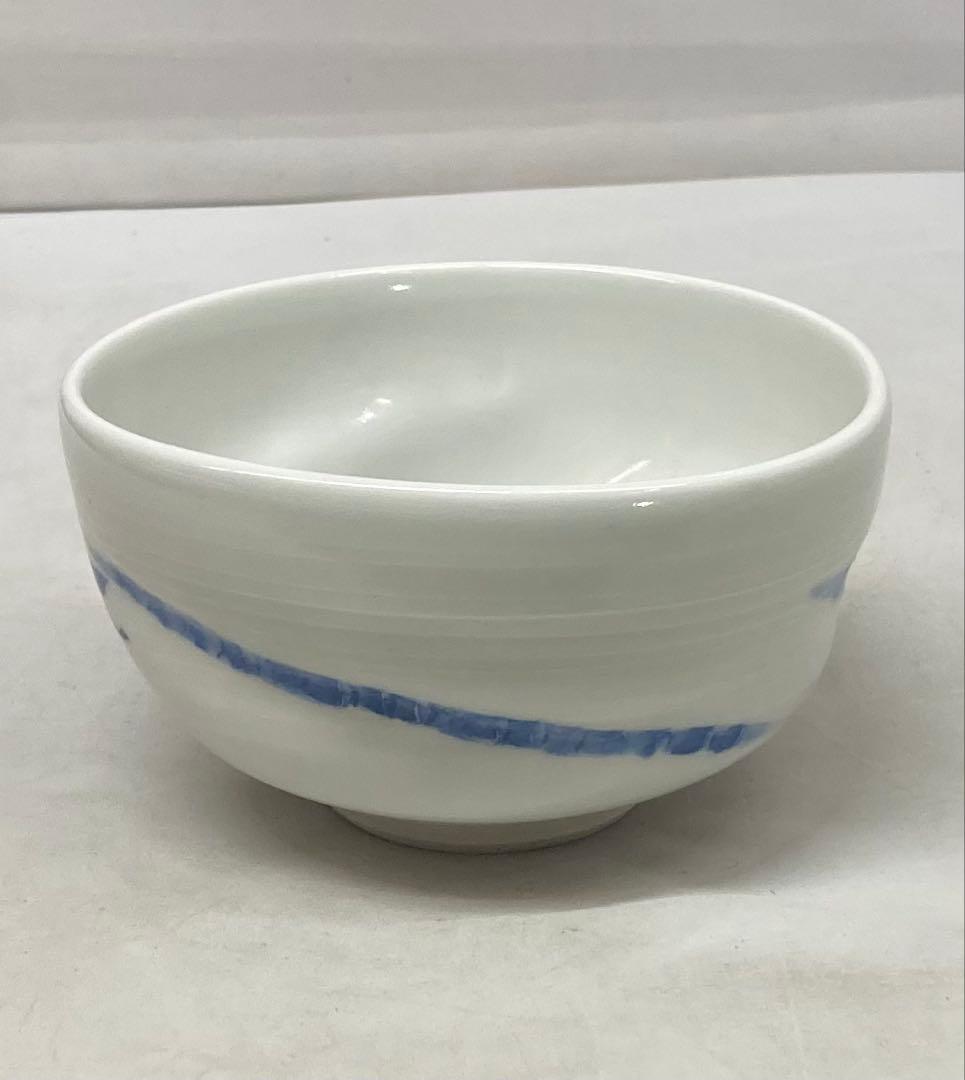 Blue White Galloping Horses Tea Bowl by Terao Tosho - Kyo-yaki Sometsuke Chawan