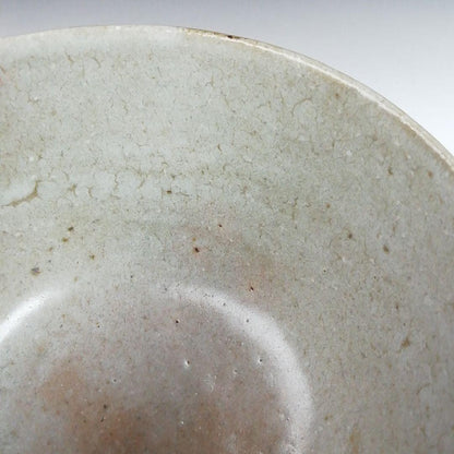 Ash Glaze Old Pine Tea Bowl by Somayama Keigetsu - Kyoto Ware Enamel