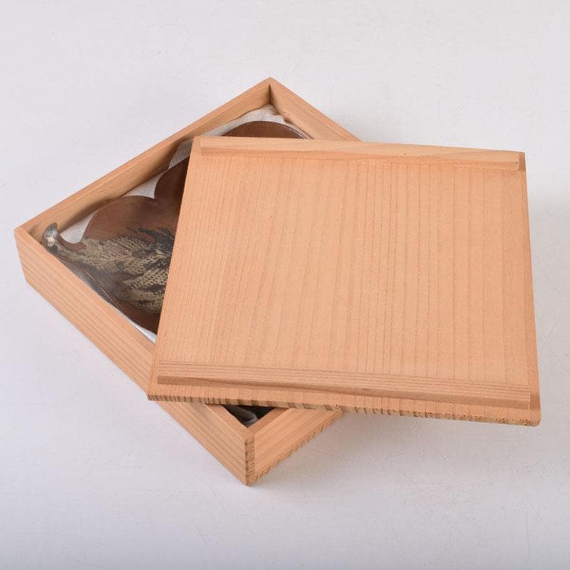 Takaoka Cast Bronze Leaf Tray by Nishimura Yoshimitsu with Tomobako