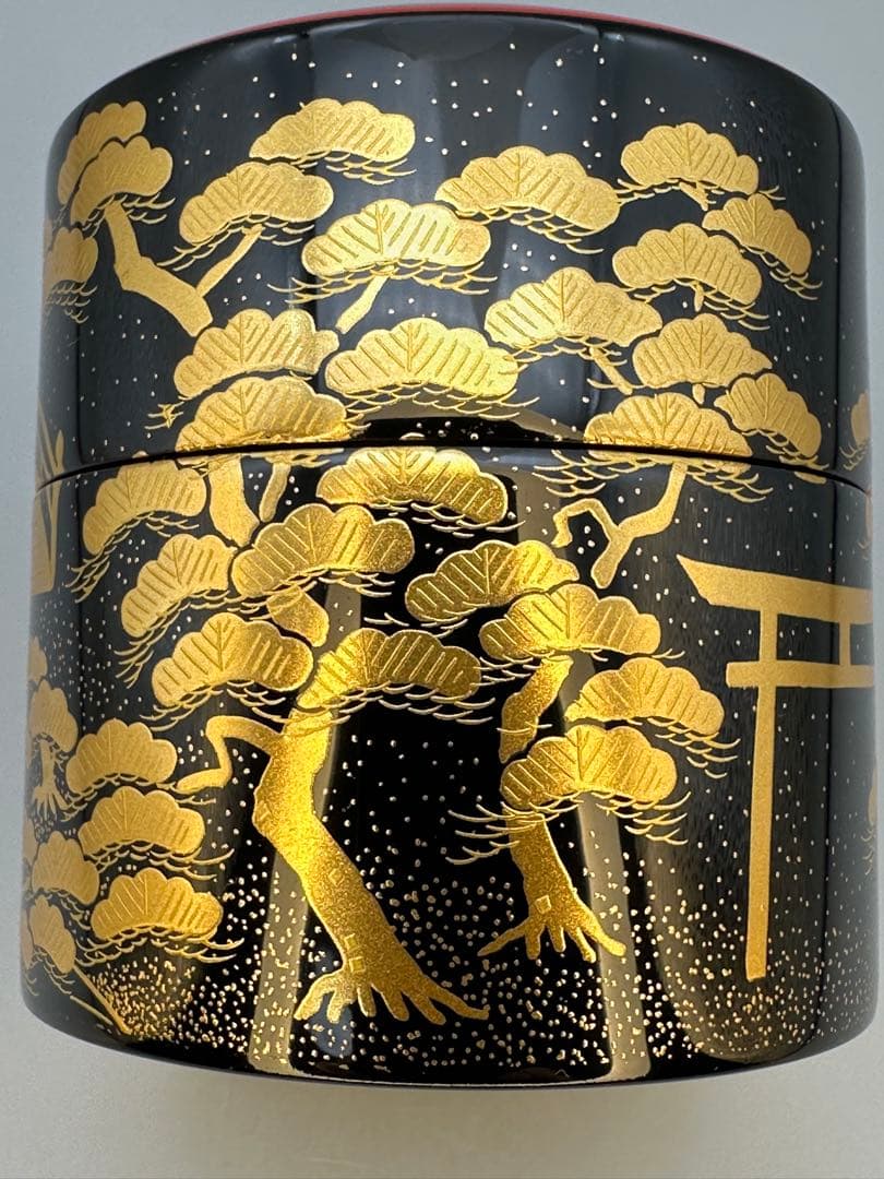 Sumiyoshi Maki-e Lacquer Tea Caddy by Wada Juho — Natsume