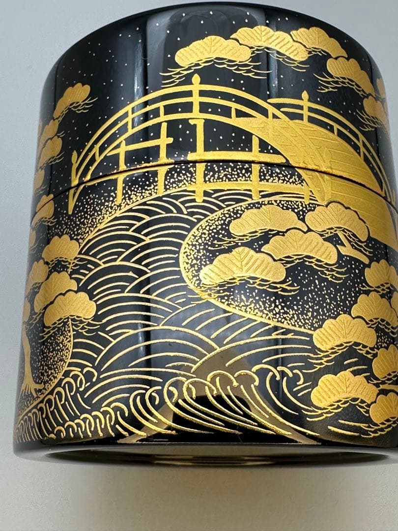 Sumiyoshi Maki-e Lacquer Tea Caddy by Wada Juho — Natsume