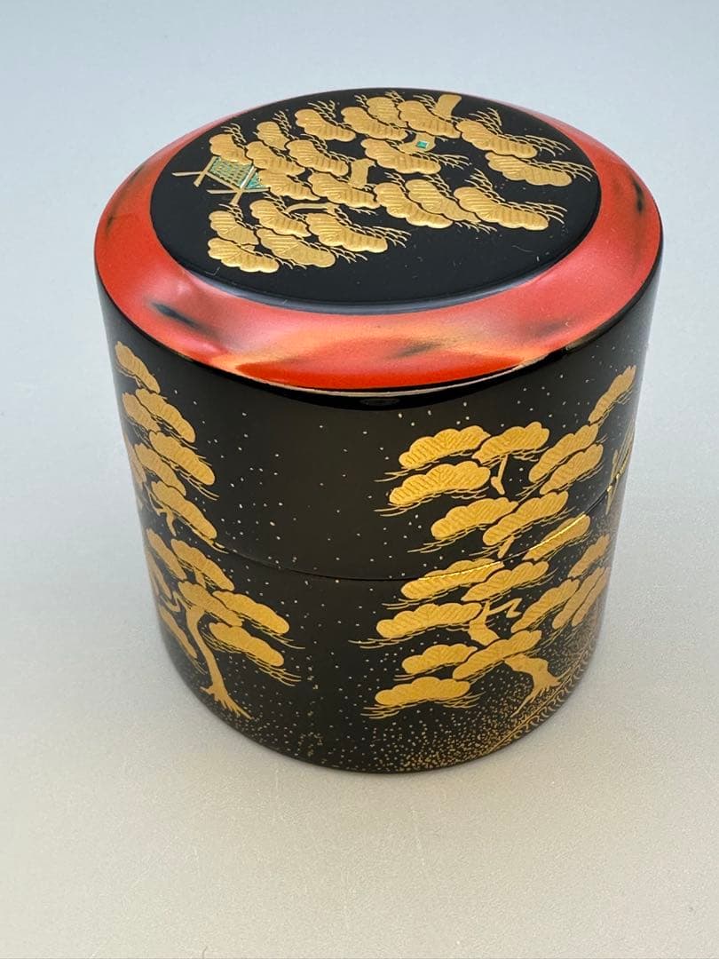 Sumiyoshi Maki-e Lacquer Tea Caddy by Wada Juho — Natsume