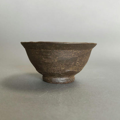 Sasaoka Shunzan Banko Ware Guinomi - Dark Yakishime Sake Cup from Mie Prefecture