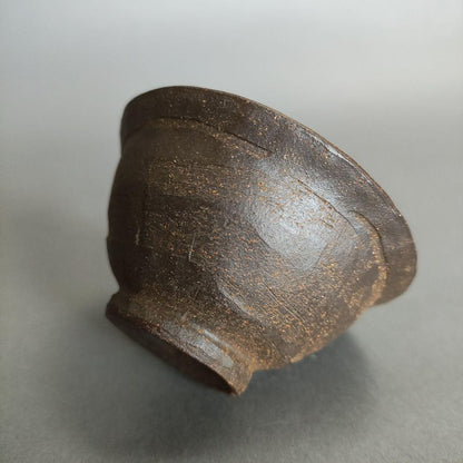 Sasaoka Shunzan Banko Ware Guinomi - Dark Yakishime Sake Cup from Mie Prefecture