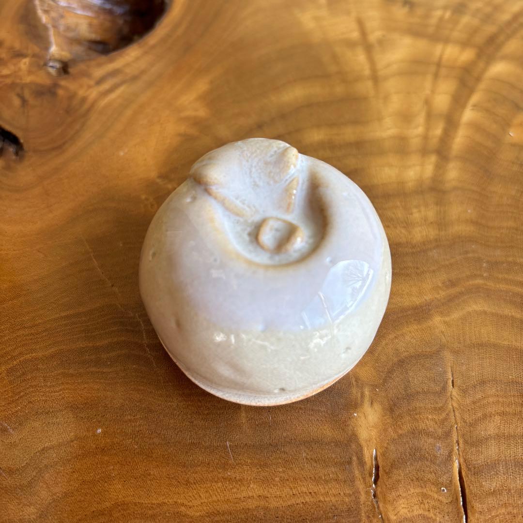 Tamura Toyo Hagi Ware Kogo Incense Container — Fruit Form, Tomobako | 玉村登陽造 萩焼香合