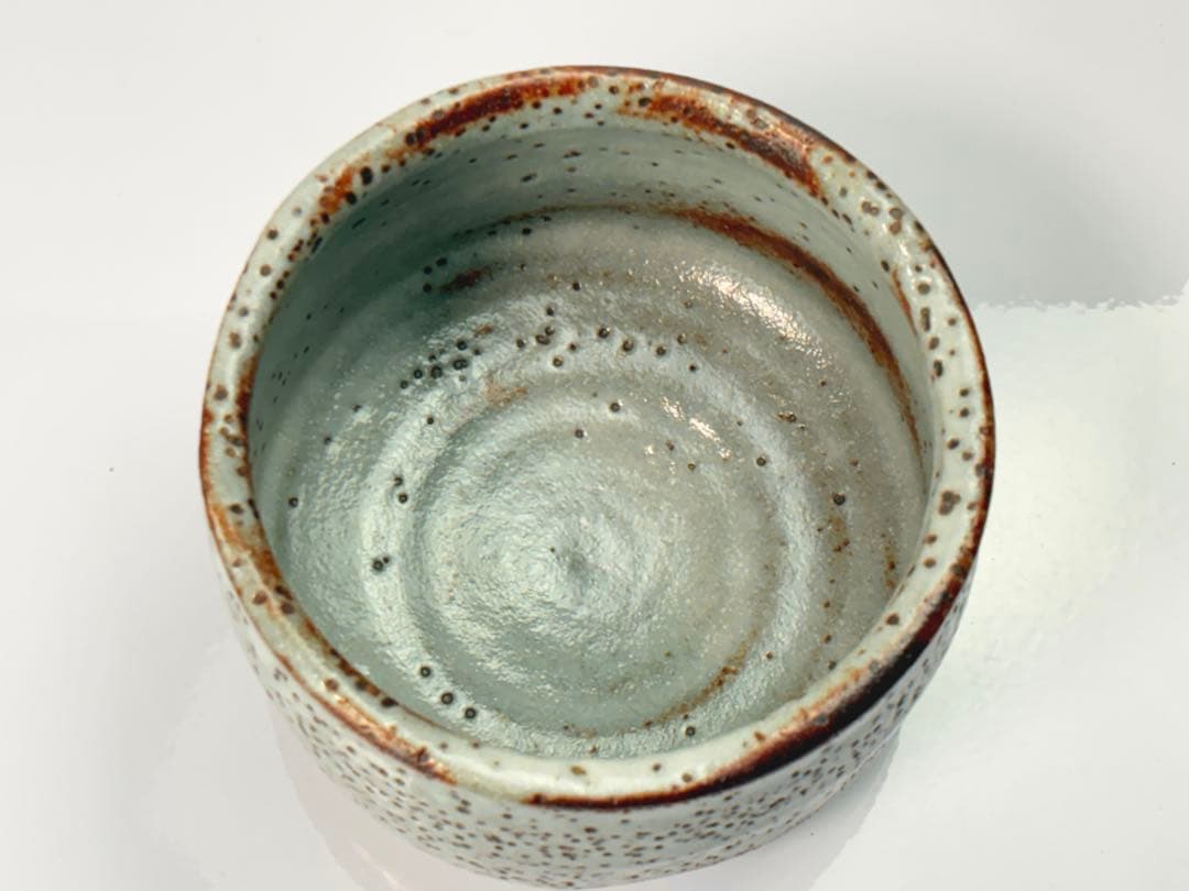 Shino Matcha Tea Bowl by Takagi Norikatsu, Hirashō Kiln — Signed, Tomobako