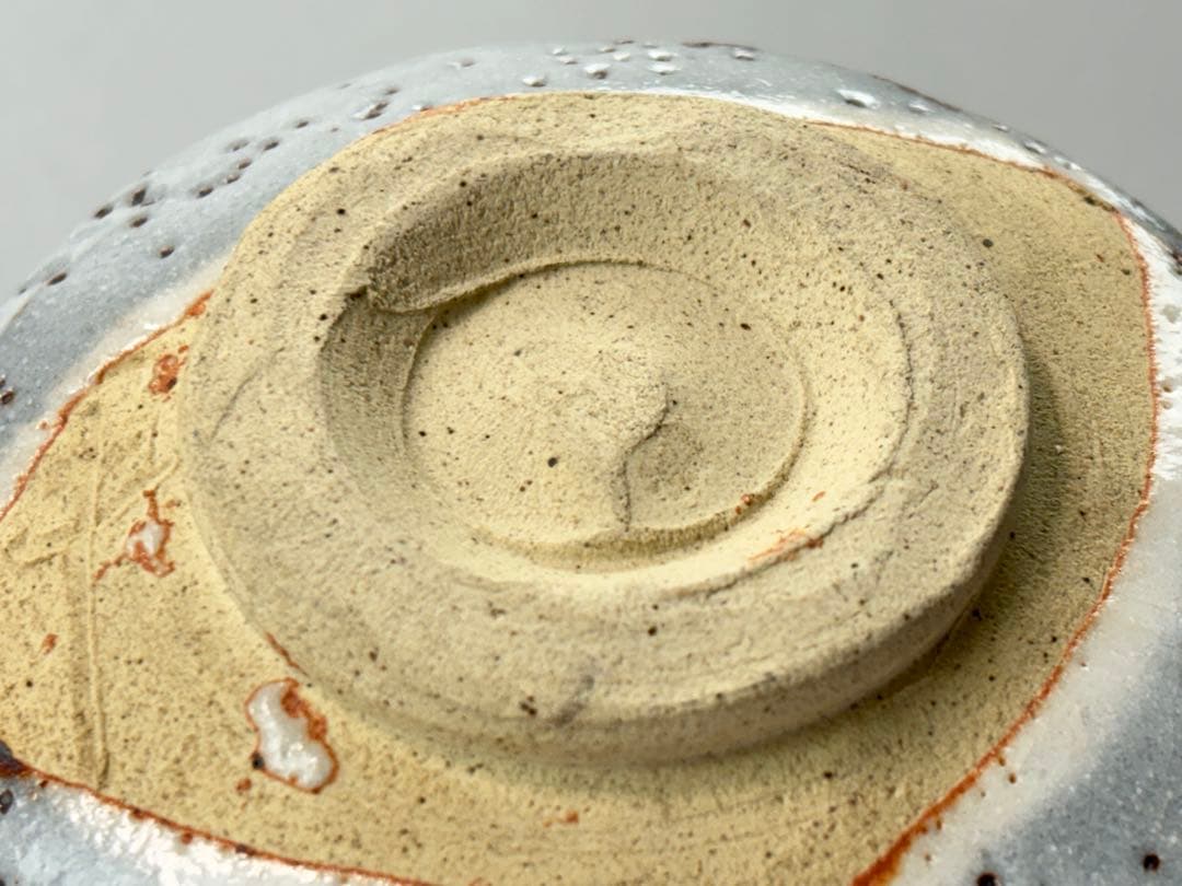 Shino Matcha Tea Bowl by Takagi Norikatsu, Hirashō Kiln — Signed, Tomobako