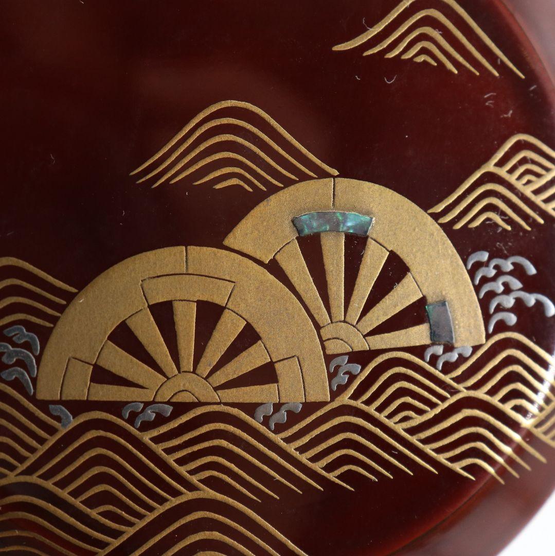 Tame-nuri Lacquer Kogo Incense Box by Sasaki Reiho — Genjiguruma Maki-e with Aogai & Tin Rim