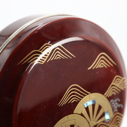 Tame-nuri Lacquer Kogo Incense Box by Sasaki Reiho — Genjiguruma Maki-e with Aogai & Tin Rim