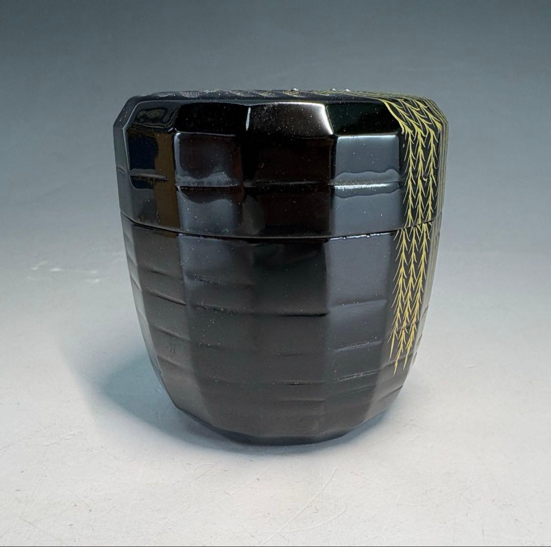 Urasenke Nintokusai-Gonomi Natsume — Ori-Tawame Yanagi by Minowa Ikko | Gold Weeping Willow Maki-e Tea Caddy