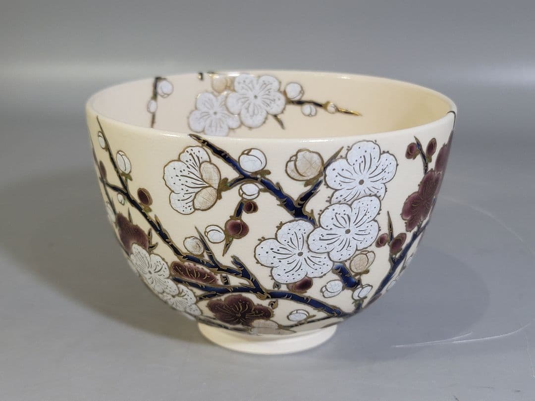 Red White Plum Chawan by Seikanji Shohei – Japanese Tea Bowl – Kyoto Art – Japan
