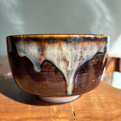 Zeze Ware Faceted Matcha Bowl by Yokaien — Amber Glaze with Milky Drips, Signed Wooden Box