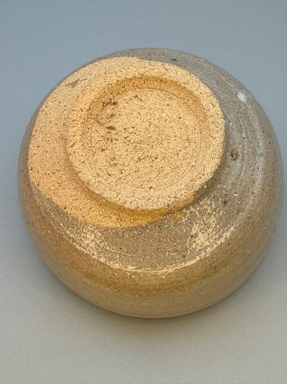 Nakazato Taroemon XIII Karatsu Kawakujira Chawan — Tomobako