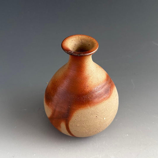 Bizen Hidasuki Tokkuri by Isezaki Taku - Fire-Cord Sake Bottle with Signed Box
