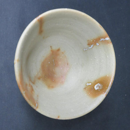 Yamada Kenkichi Hidasuki Tea Bowl — Tokoname Ware Fire-Cord Chawan with Tomobako