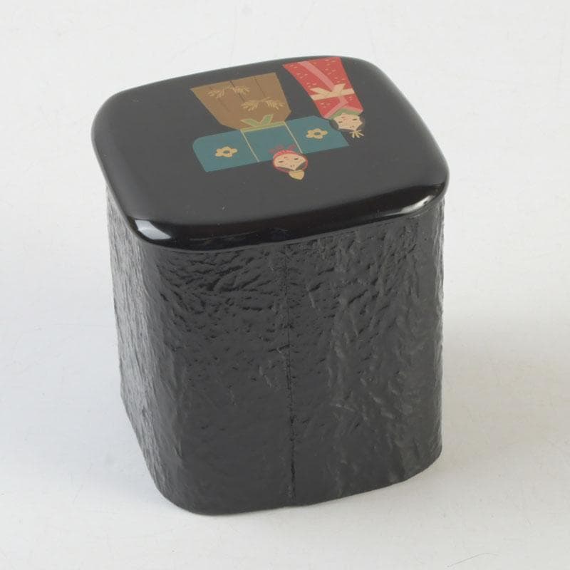 Shoho — Tachi-bina Maki-e Ikkan Natsume, Black Lacquer Tea Caddy with Hina Dolls and Plum