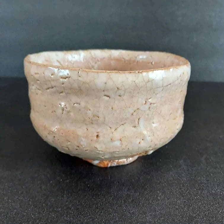 Authentic Hagi-yaki Matcha Bowl by Udagawa Seiya, Pale Beige Glaze