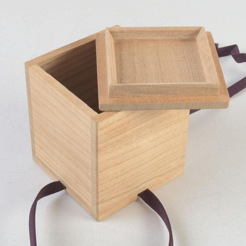 Miyata Sōkei Tsukimi Rabbit Gold Maki-e Maru-Natsume Tea Caddy