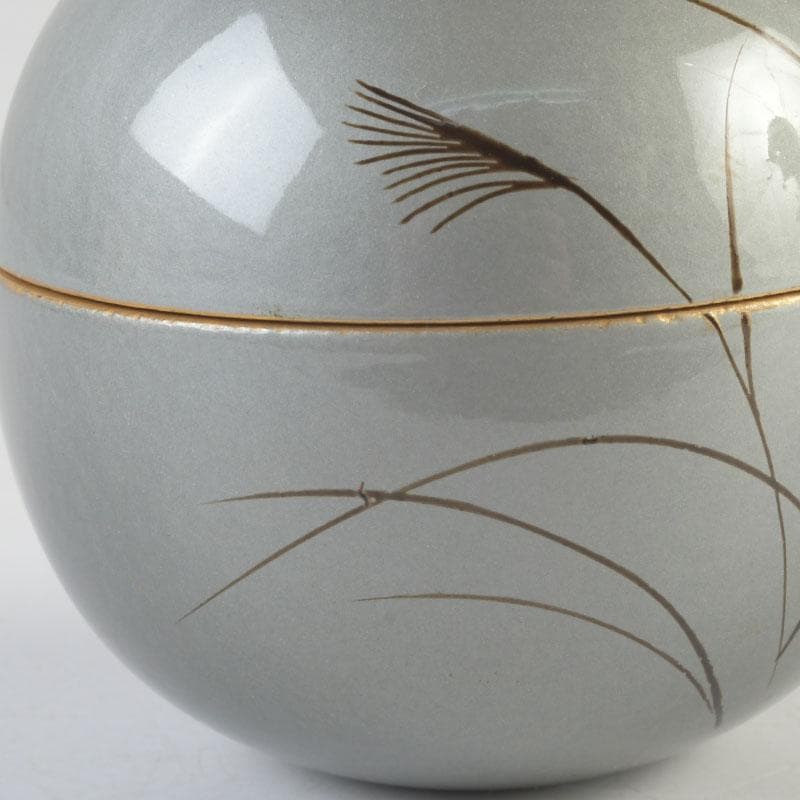 Miyata Sōkei Tsukimi Rabbit Gold Maki-e Maru-Natsume Tea Caddy