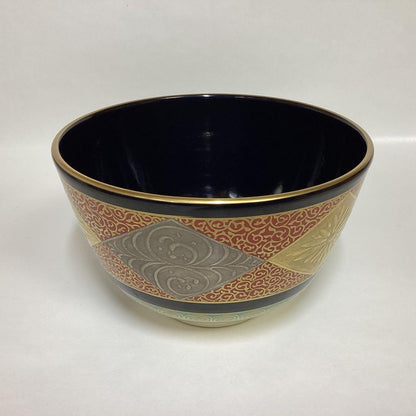 Kato Shoko — Hishi Kikusui Chawan, Indigo & Gold, Tomobako