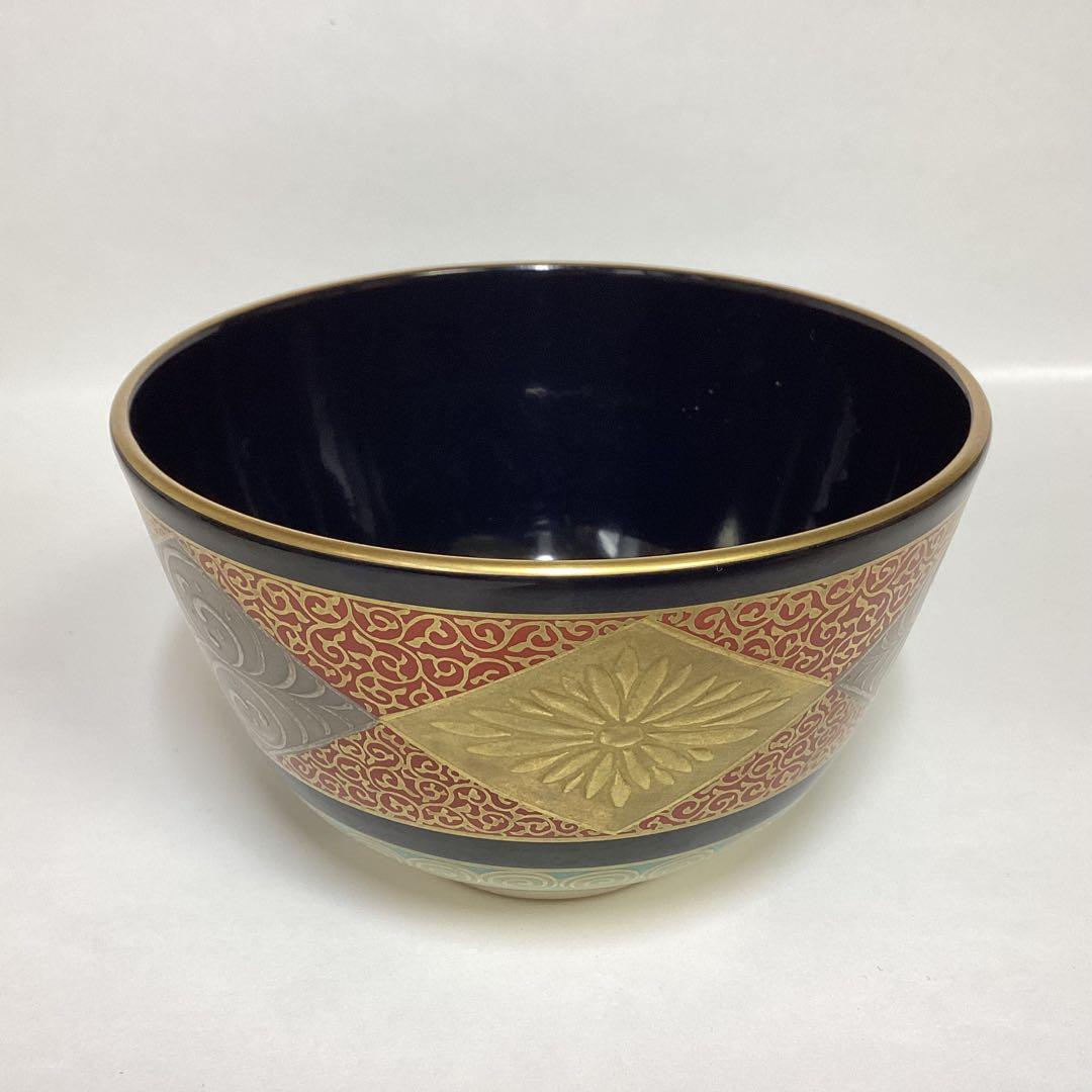 Kato Shoko — Hishi Kikusui Chawan, Indigo & Gold, Tomobako