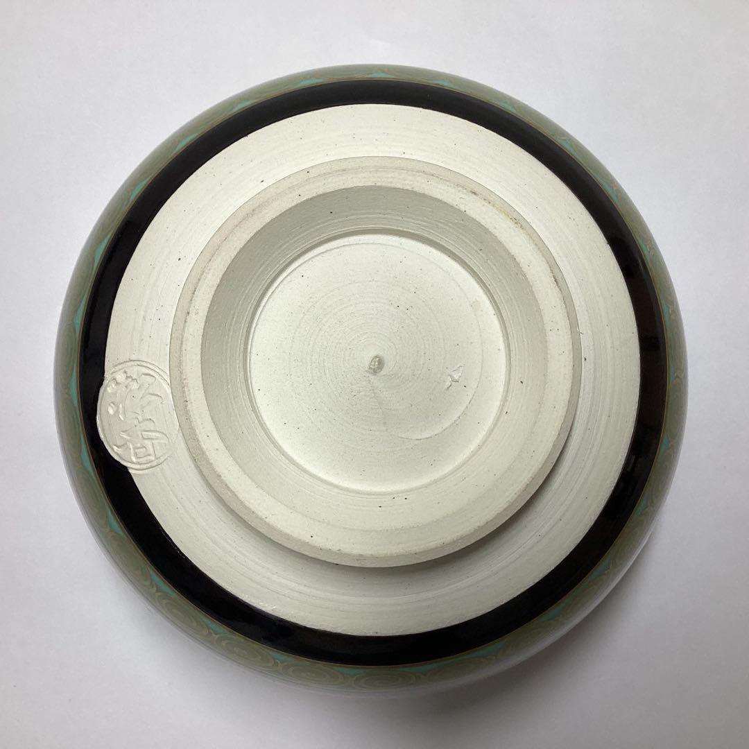 Kato Shoko — Hishi Kikusui Chawan, Indigo & Gold, Tomobako