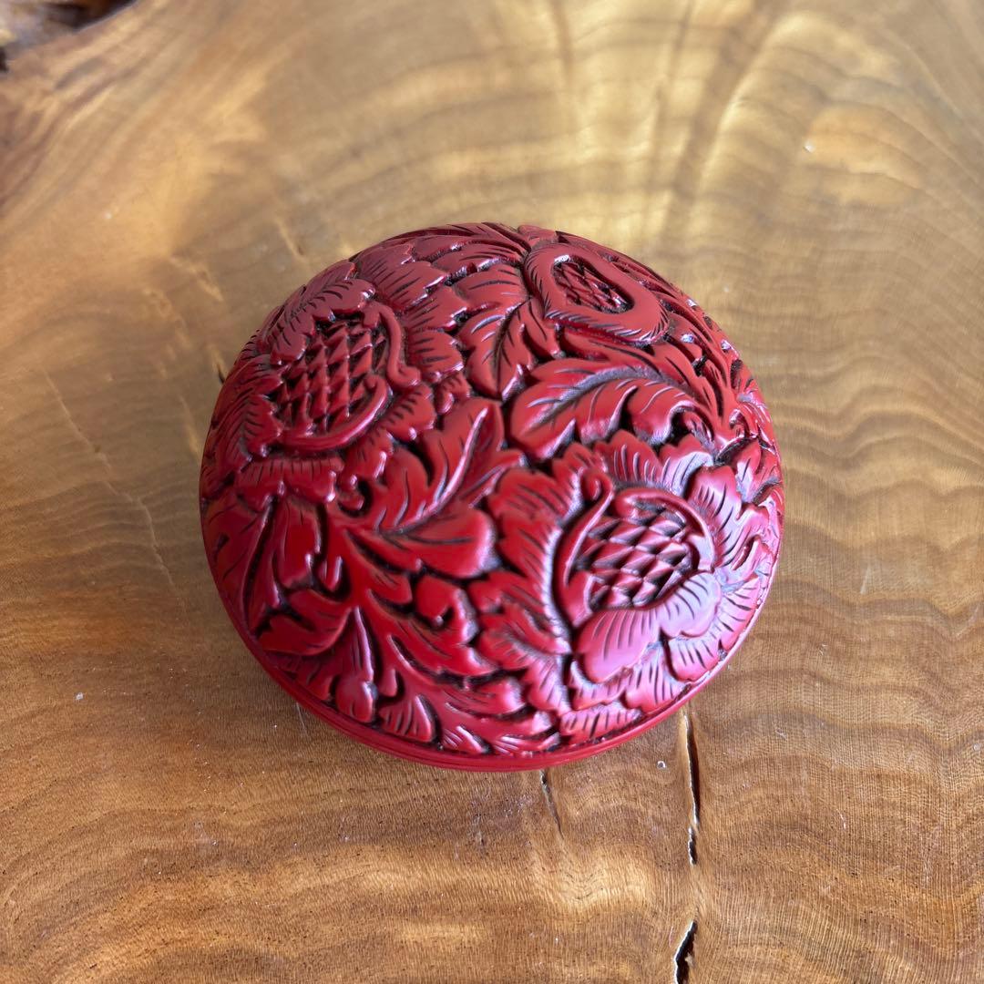 Minohara Koichi | Murakami Tsuishu Kogo | Carved Red Lacquer Peony | Niigata | Tomobako