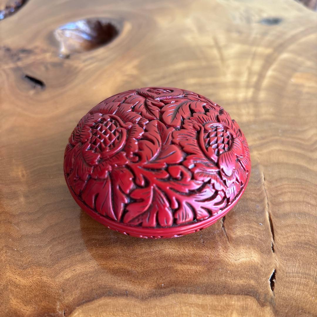 Minohara Koichi | Murakami Tsuishu Kogo | Carved Red Lacquer Peony | Niigata | Tomobako
