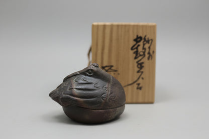 Bizen Ware Crane Kogo by Uragami Zenji – Crane Incense Box – Japan Art