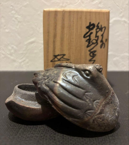 Bizen Ware Crane Kogo by Uragami Zenji – Crane Incense Box – Japan Art