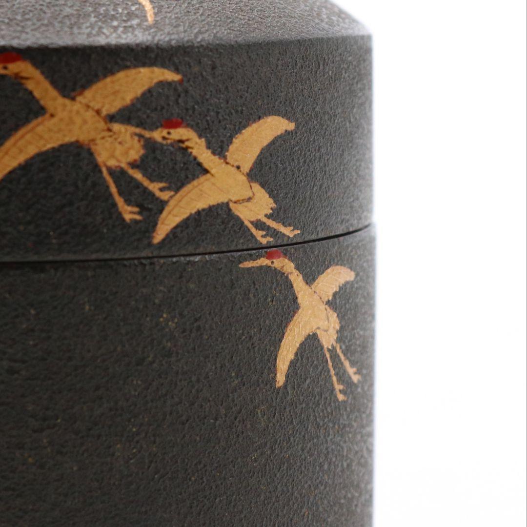 Yukifuki Nakatsugi Tea Caddy by Shoun - Crane and Chrysanthemum Maki-e