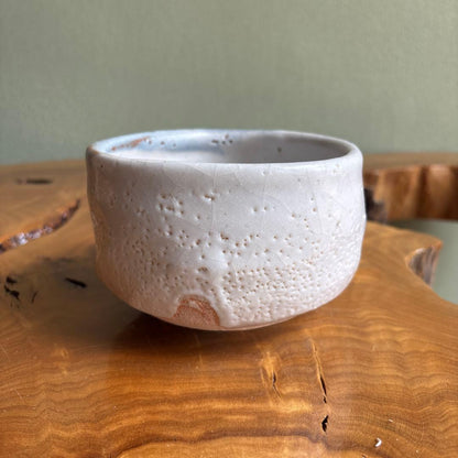 Shino Ware Matcha Tea Bowl by Listed Artist — Feldspar White Glaze with Hiiro, Signed Tomobako