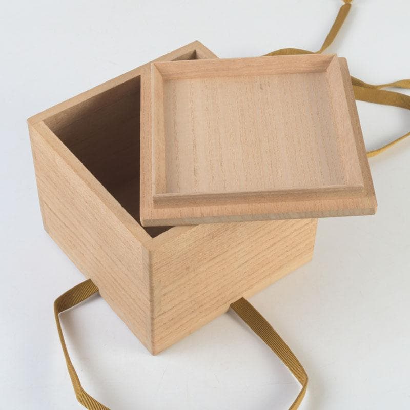 Nezumi Shino Tea Bowl with Incised Geometric Patterns by Kato Mitsuemon