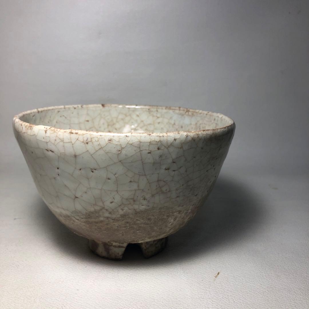 Hagi Ware Tea Bowl by Notomi Uun — Daikasan Kiln, Crackle Glaze Chawan with Signed Box