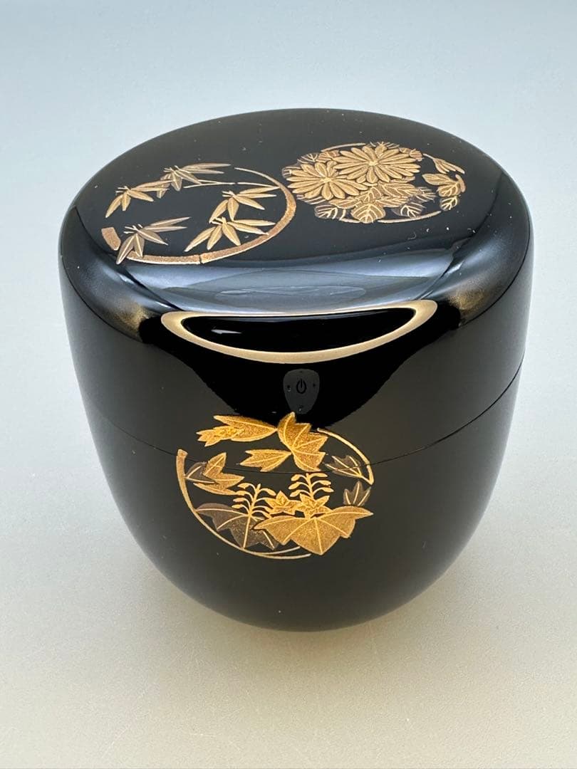 Hanamaru Maki-e Lacquer Tea Caddy by Ikebata Chiho — Natsume