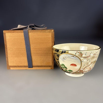 Yamaoka Shozo Kyo-yaki Chawan Black Gold Medallion Crane Tomobako