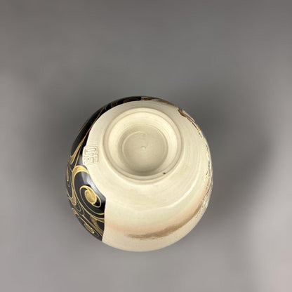 Yamaoka Shozo Kyo-yaki Chawan Black Gold Medallion Crane Tomobako