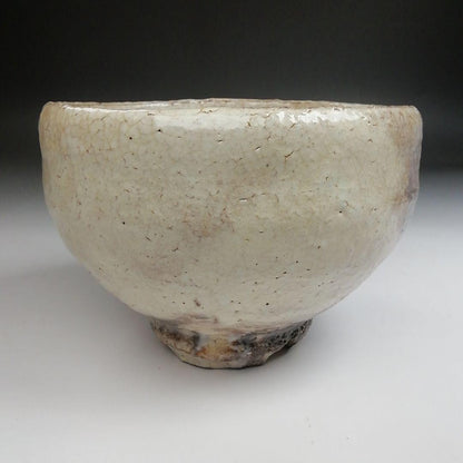 Hagi Ware Tea Bowl by Eikyu Shosai - Toshoan White Glaze Chawan with Signed Box