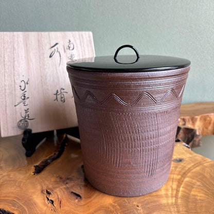 Nanban Mizusashi — Nawasudare Yakishime by Hashimoto Eihō, Tomobako