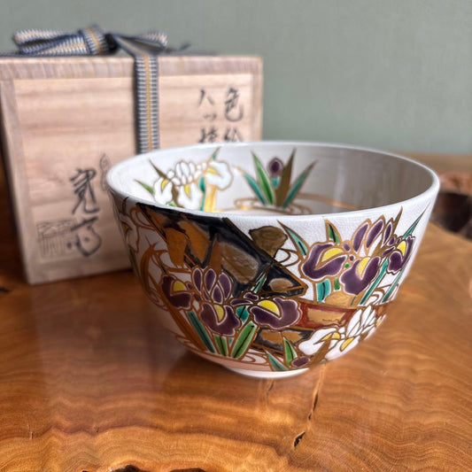 Kiyomizu-yaki Chawan, Yatsuhashi Iris Motif, Gold Overglaze, Kansai, Tomobako