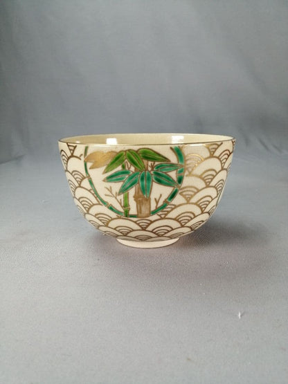 Ninsei-Style Overglaze Chawan — Narutaki Kiln Jogaku, Plum Wave, Signed Box