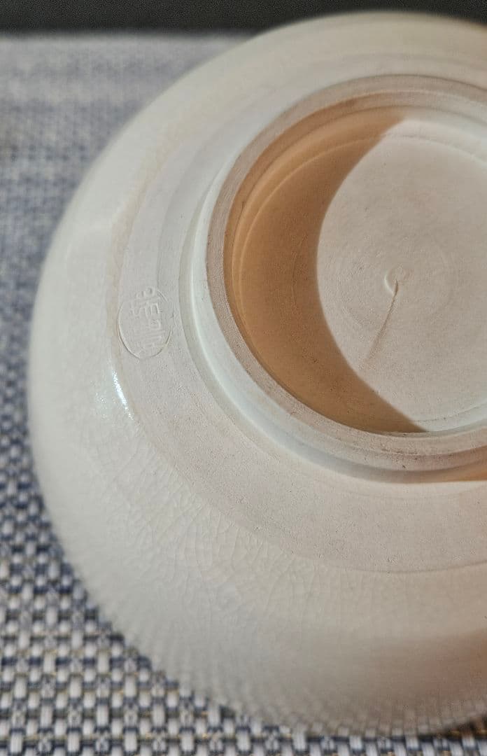 Nishio Zuiho Kinran-iro-e Noshi Design Tea Bowl — Kyo-yaki Chawan