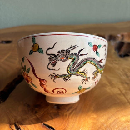 Matcha Bowl Dragon Motif Overglaze Enamel Chawan by Shibata Tadashi